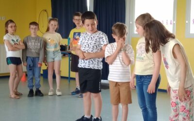 Théâtre en CE